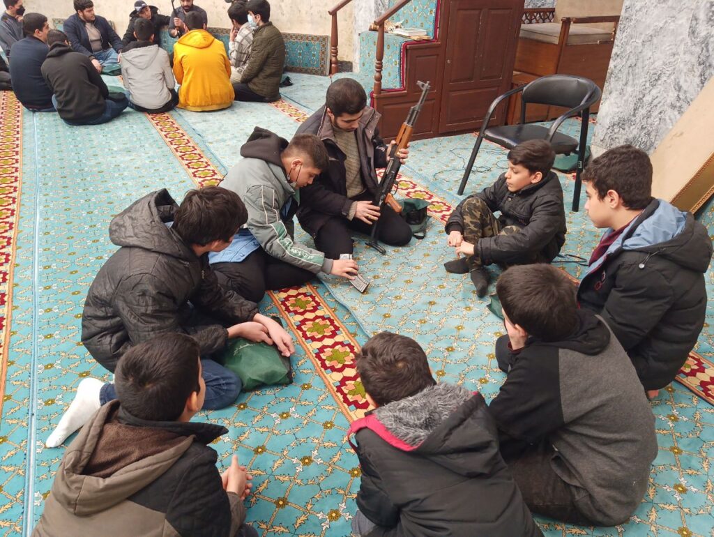 آموزش اسلحه امیرعلی اخگر 28 دی 1401